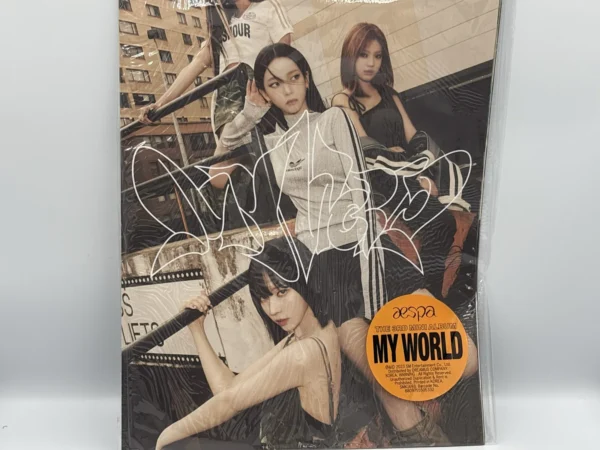 aespa - 3rd Mini Album [MY WORLD] (Tabloid Ver.)