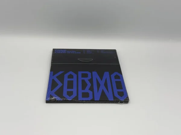 Stray Kids 4th Full Album [KARMA] (COMPACT Ver.) front