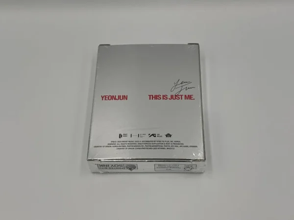 YEONJUN 1st Mini Album “NO LABELS: PART 01” (Photocard Case Version) back
