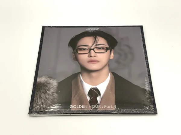 ATEEZ 13th Mini Album - GOLDEN HOUR Part.4 (Digipack Version) SEONGHWA ATEEZ 13th Mini Album - GOLDEN HOUR : Part.4 (Digipack Ver.)