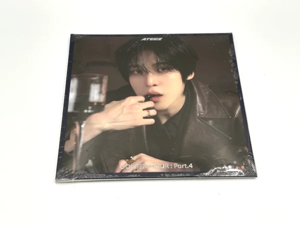 ATEEZ 13th Mini Album - GOLDEN HOUR Part.4 (Digipack Version) YUNHO ATEEZ 13th Mini Album - GOLDEN HOUR : Part.4 (Digipack Ver.)