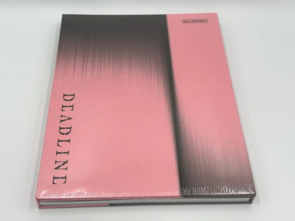 BLACKPINK 3rd Mini Album - DEADLINE (BLACK Ver. / PINK Ver.)