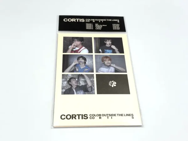 CORTIS 1st EP - COLOR OUTSIDE THE LINES (Weverse Albums Ver.) Versie B CORTIS 1st EP - COLOR OUTSIDE THE LINES (Weverse Albums Ver.) Versie B