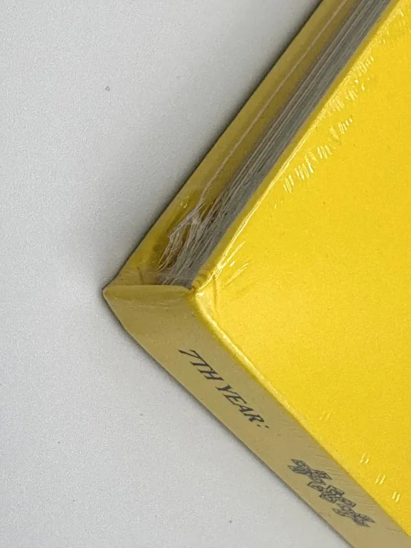 TXT 8th Mini Album - 7th Year: A Moment of Stillness in the Thorns (HUNGER Ver. / ANXIETY Ver.) (Outlet)