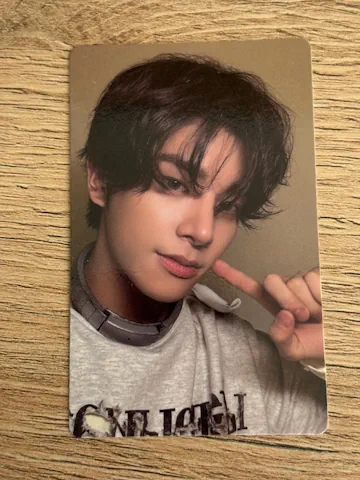 ENHYPEN – DESIRE UNLEASH Photocard [gray-green] – Jake